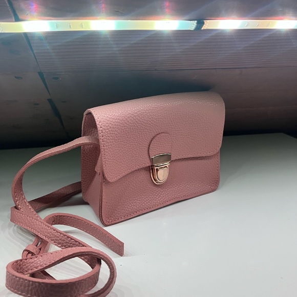 pink small cross body/shoulder bag - Picture 3 of 3